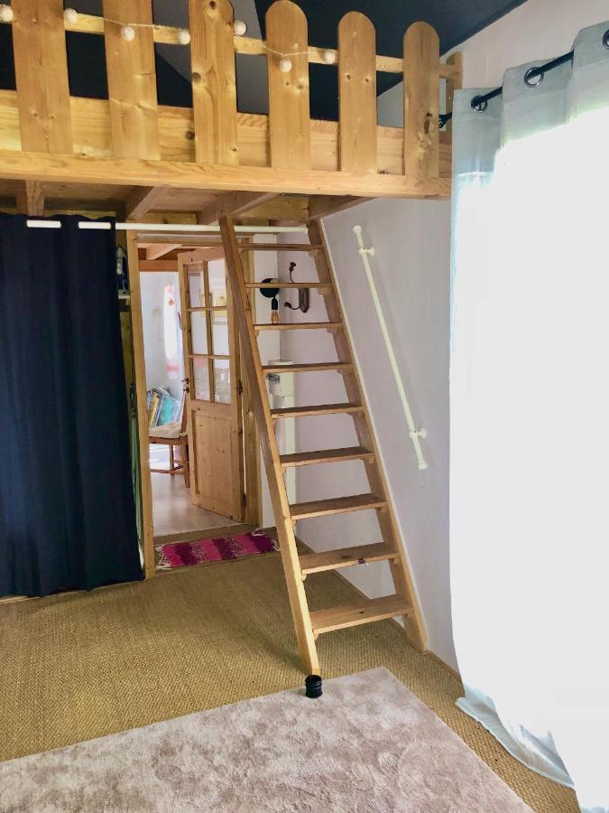 La Cabane Des Coteaux Gan Eksteriør billede