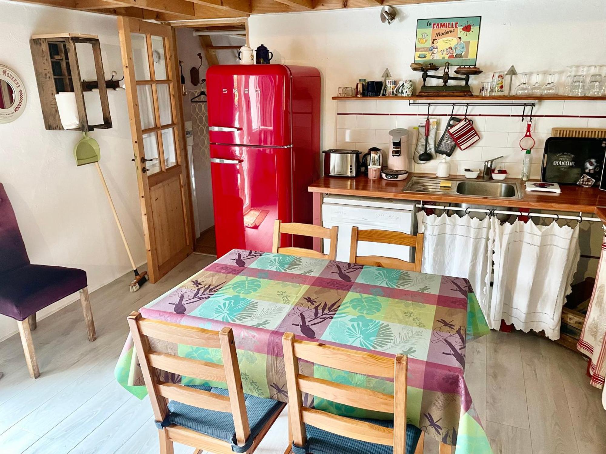 La Cabane Des Coteaux Gan Eksteriør billede
